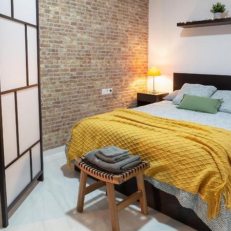 Artistic Digital Retreat-Great Location Near Metro Appartement Valencia Buitenkant foto