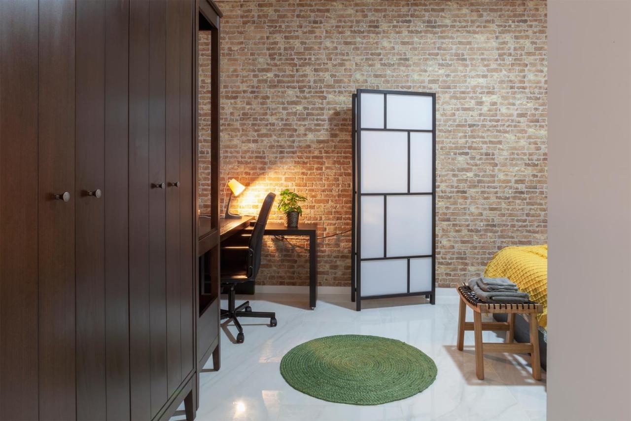 Artistic Digital Retreat-Great Location Near Metro Appartement Valencia Buitenkant foto